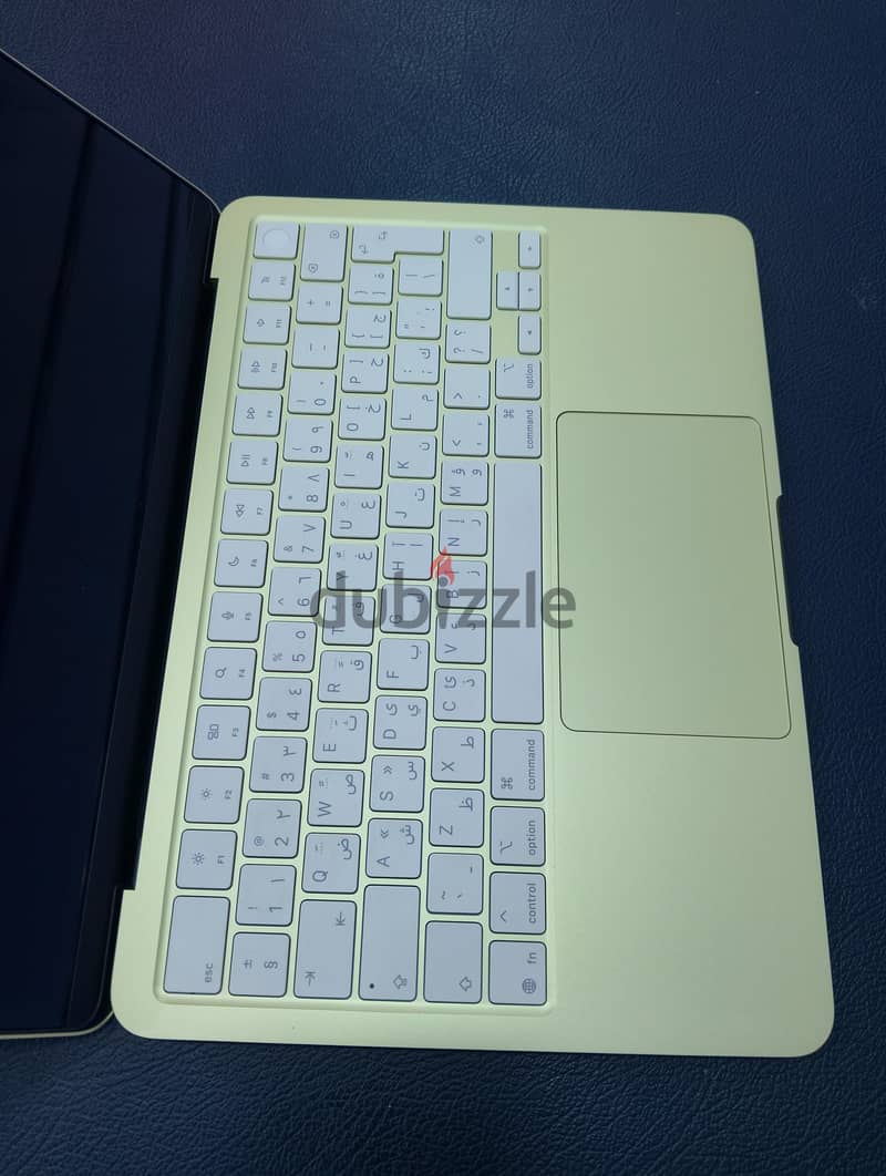 MacBook Neo 512 4