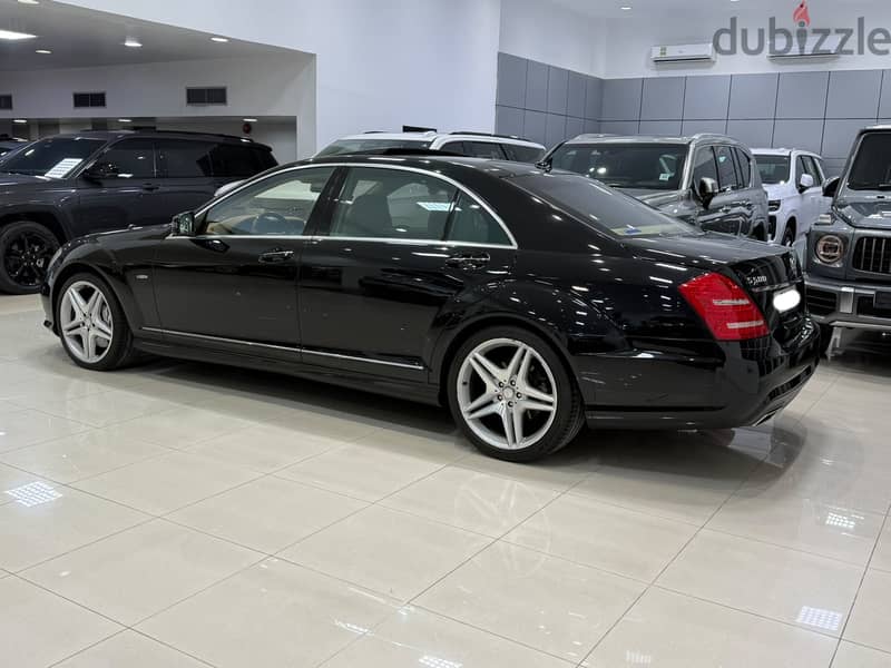 Mercedes-Benz S-500 / 2012 Black 7