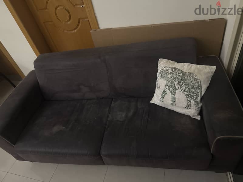 4-seater used Sofa 2