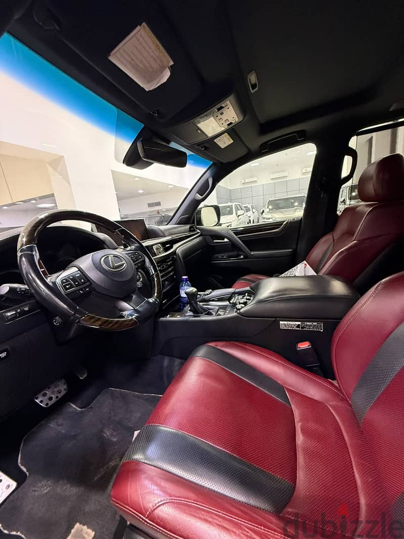 Lexus LX 570 S 2018 Black 4