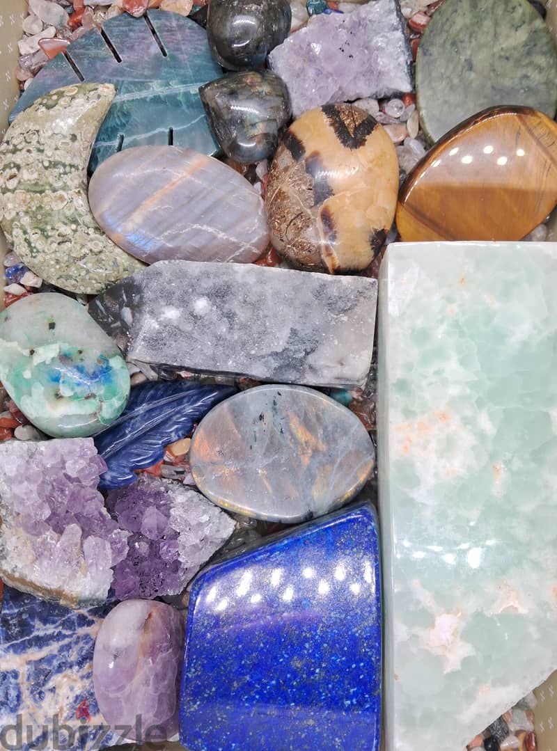 Large gemstones box صندوق احجار كريمة كبيرة 1
