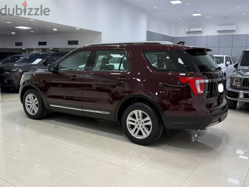Ford Explorer XLT 2019 Maroon 7