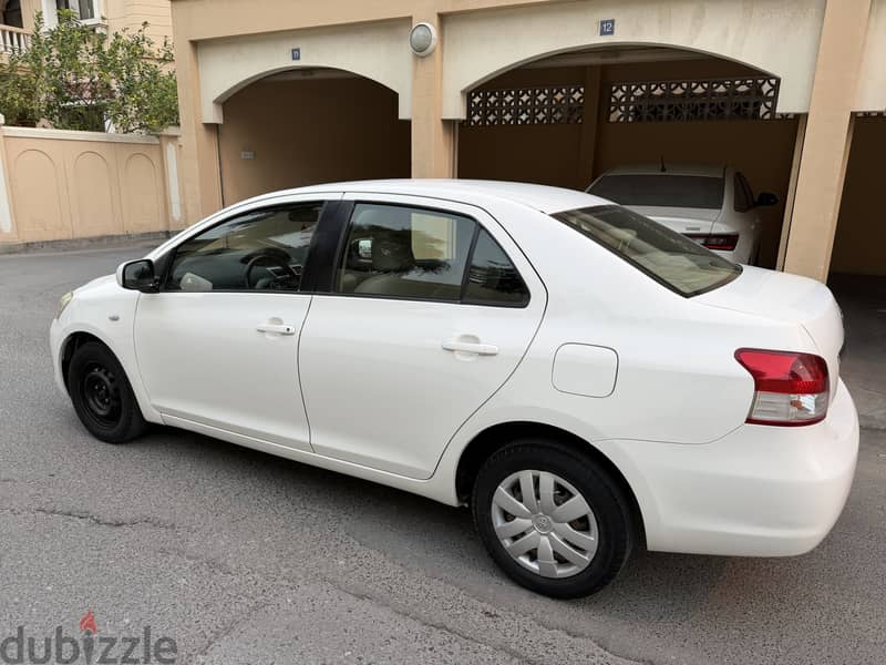 For rent. Yaris 2009 3