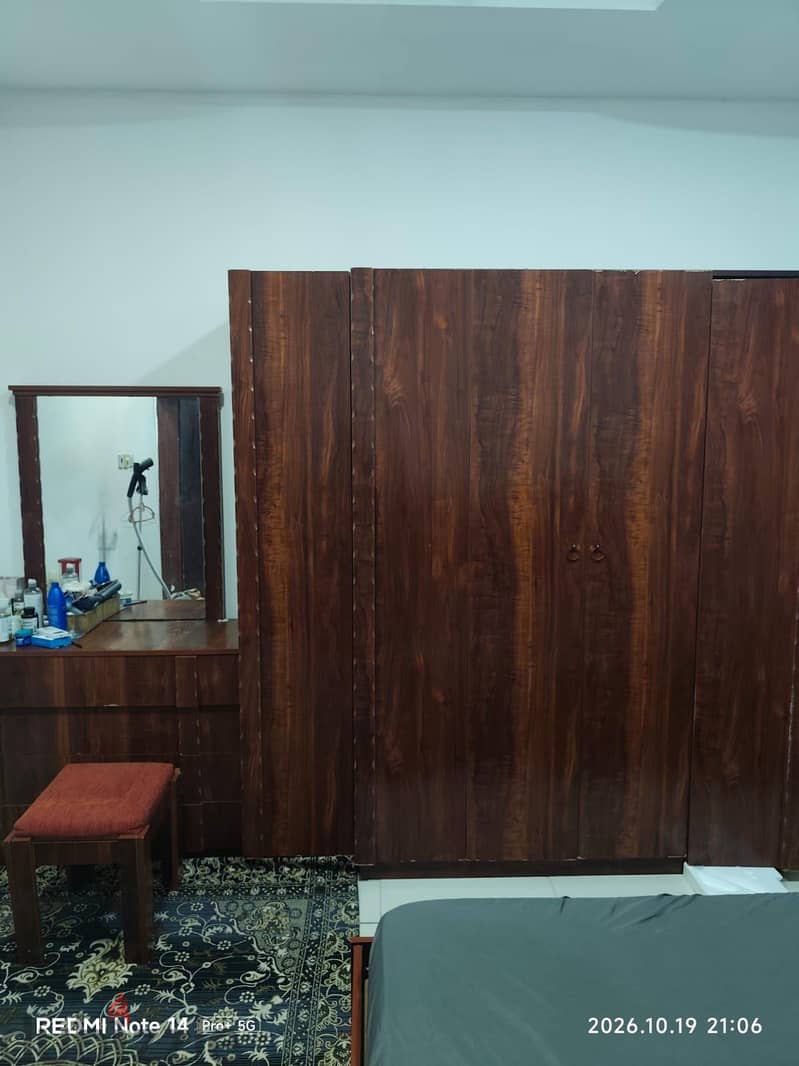 full bedroom set for sale 70BD no delivery 1