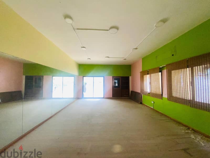 Residence Villa for Rent in Saar – 7 Rooms, Private Garden, BD 700 17