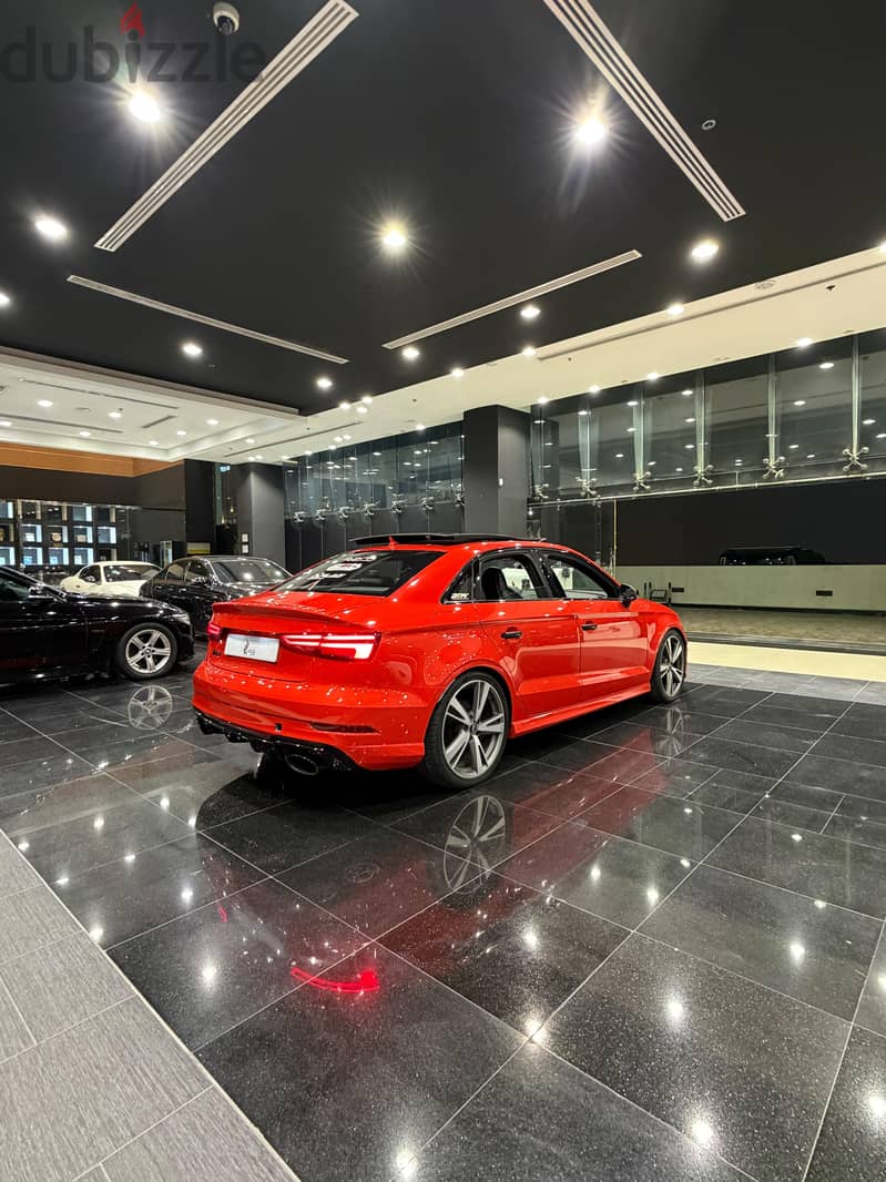 Audi RS3 Model  2017 4