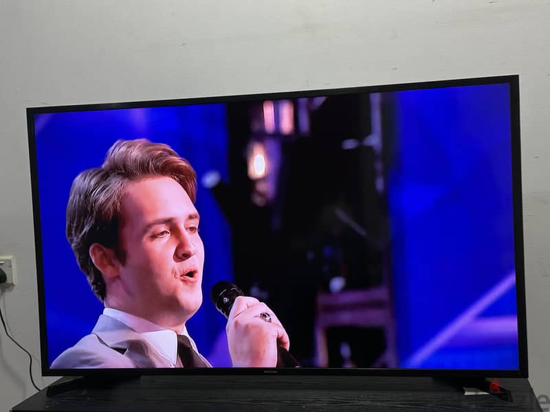 Samsung 50" inch smart tv ( whatsp only 34249696 3