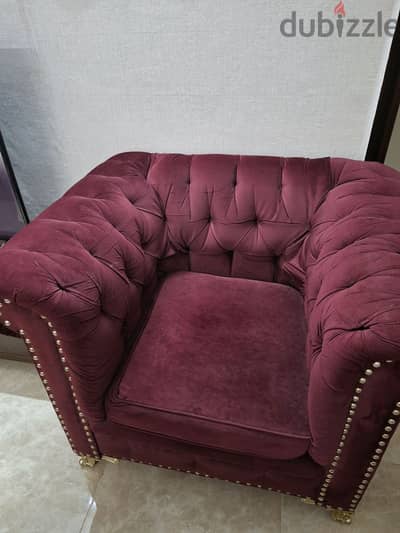 Good condition sofa for salee
