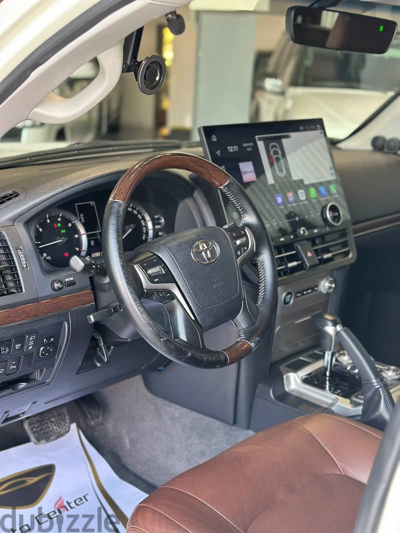 Toyota Land Cruiser GXR GRAND TOURING V8 2019 WHITE 7
