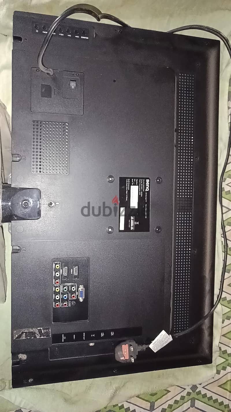 BENQ 38' tv with 3 HDMI port 2