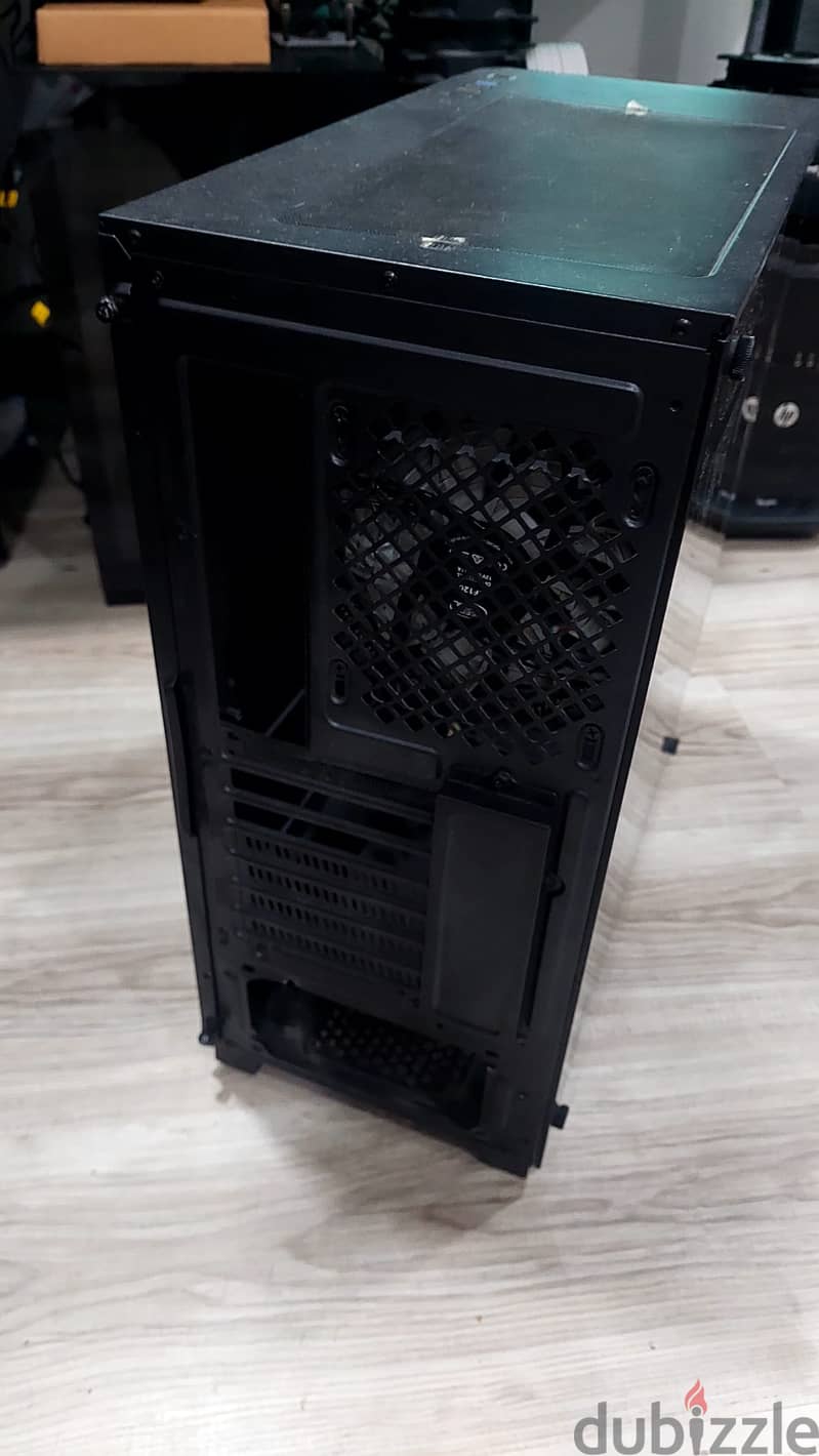 DeepCool Tempered Glass PC Case + 4 Fans + 3 Extra DeepCool LED Fans 5