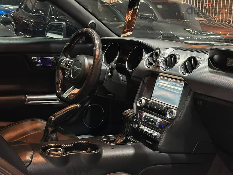 Ford Mustang 5.0 4