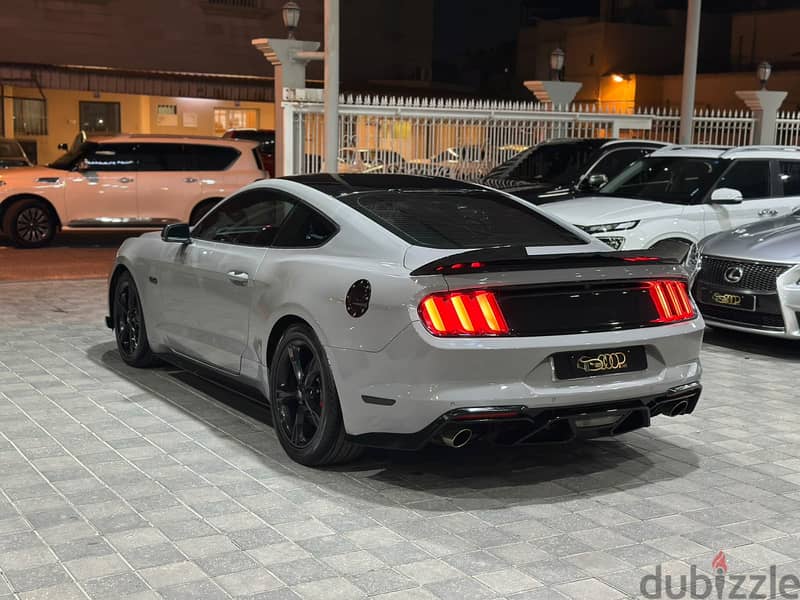Ford Mustang 5.0 8