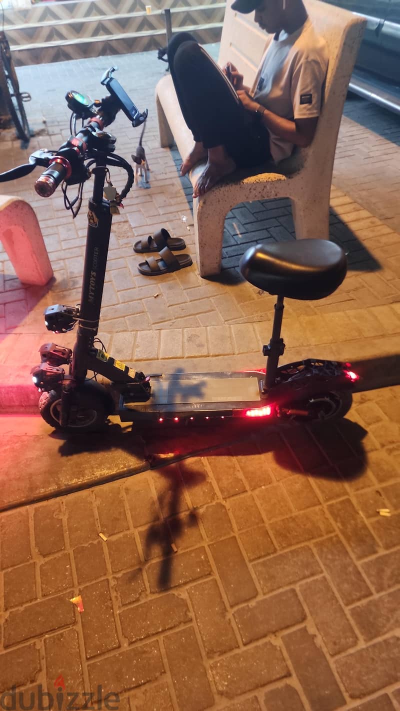 سكوتر الوحش 1