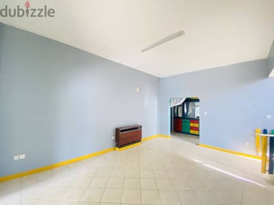 7-Room Semi-Furnished Residential Villa for rent Saar-BD700 |