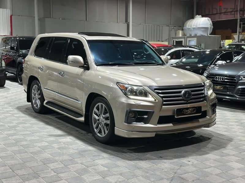 Lexus LX570 10