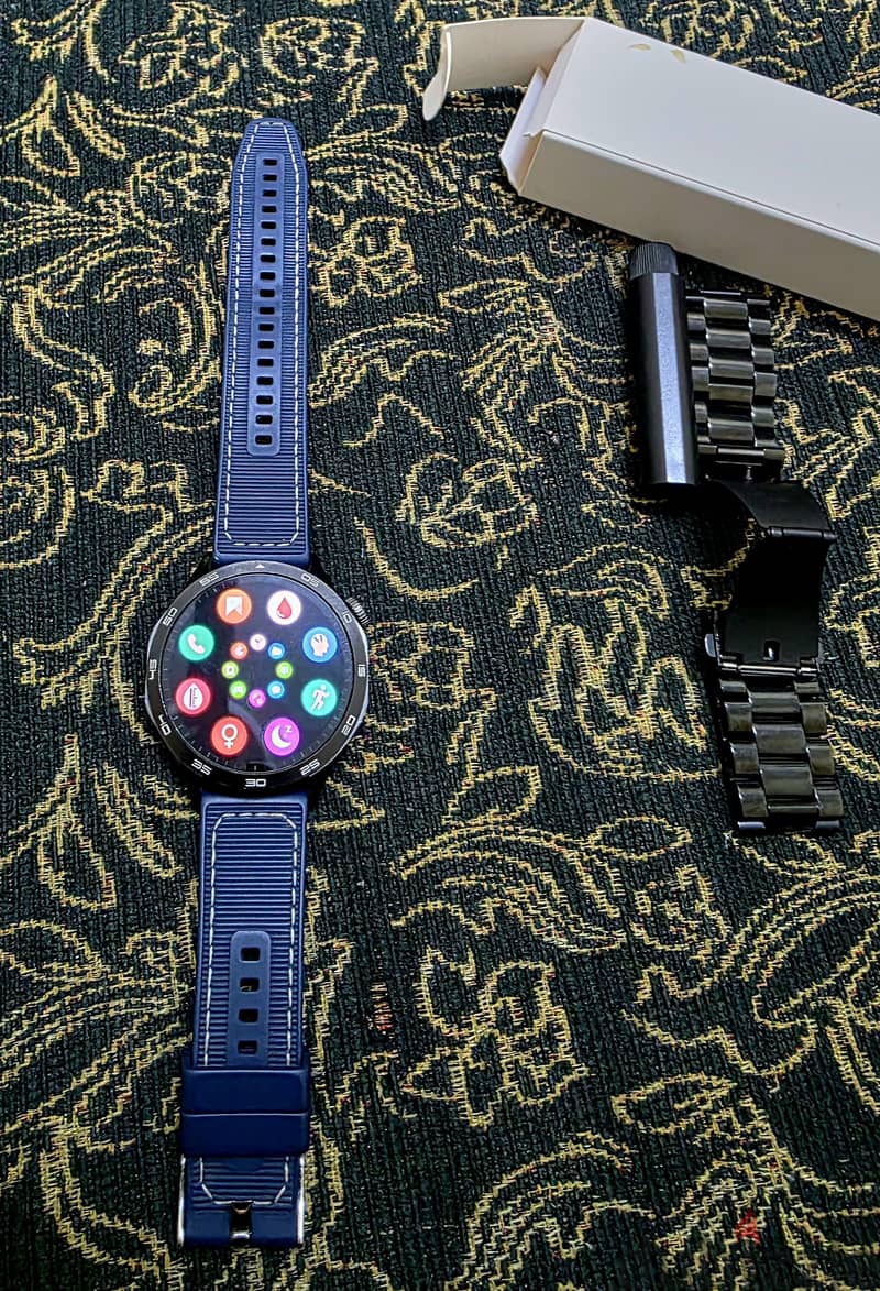 Telux Neo Smartwatch (1.43" AMOLED) + Extra Metal Strap 7
