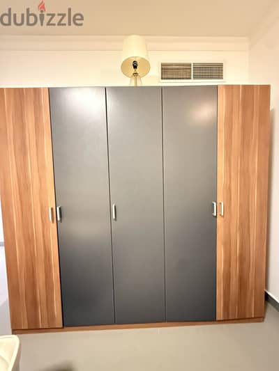 Cabinet,cupboard