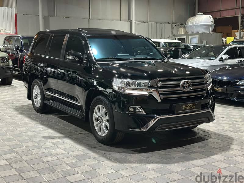 Land Cruiser GXR 3