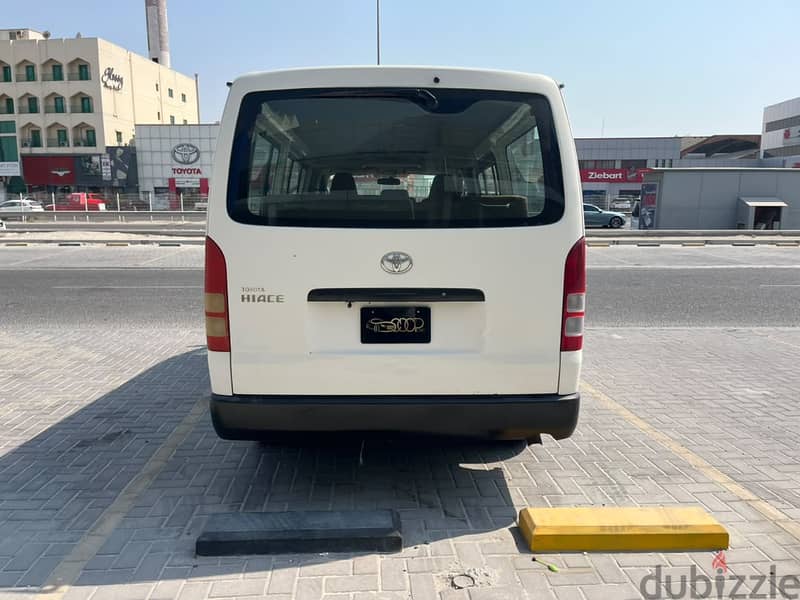 Toyota Hiace 9