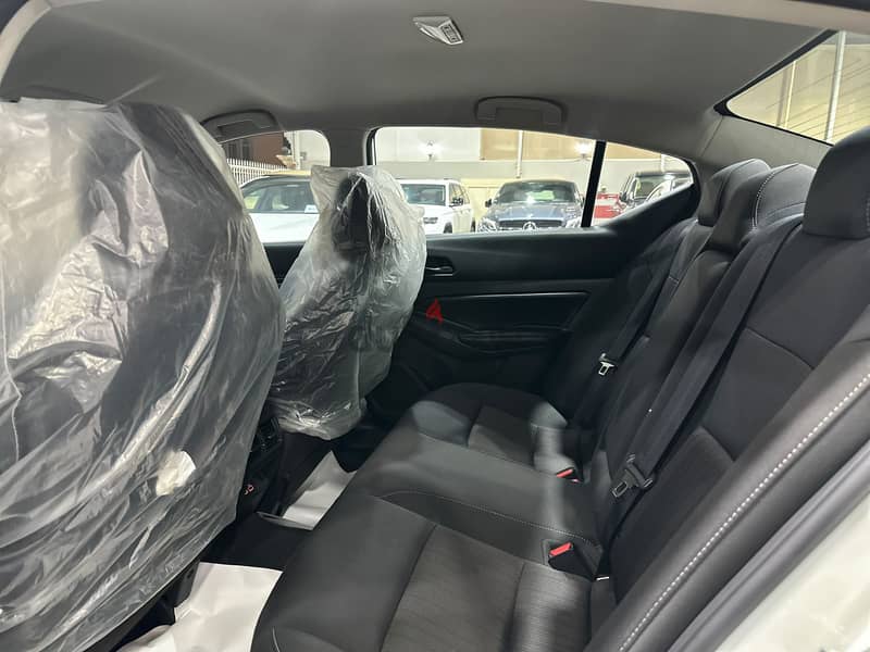 Nissan Altima 2.5 9