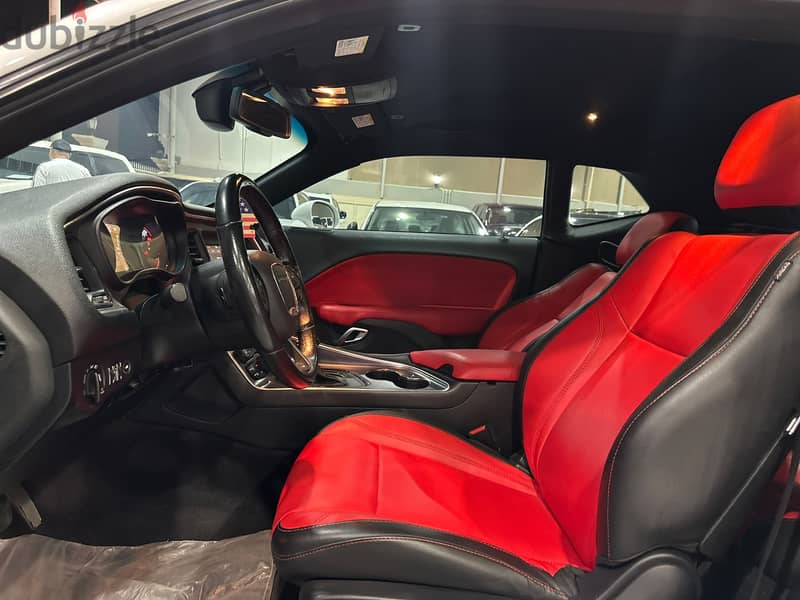 Dodge Challenger 3.6 10