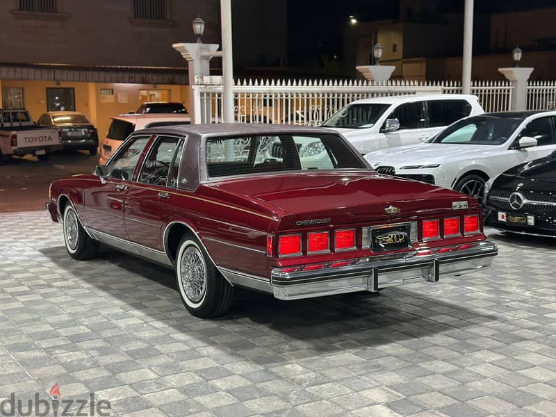*CHEVROLET CAPRICE CLASSIC 5.0 V8 * 7