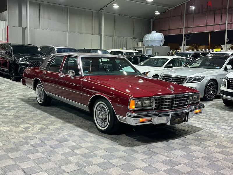 *CHEVROLET CAPRICE CLASSIC 5.0 V8 * 9