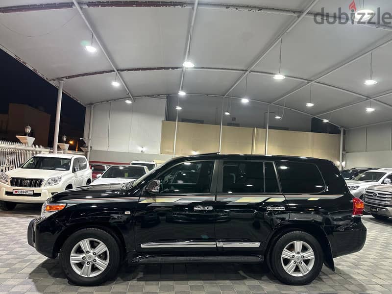  **TOYOTA LAND CRUISER VXR V8 | ** 4