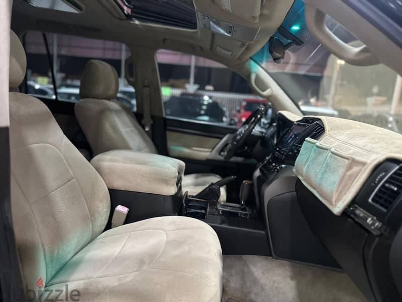  **TOYOTA LAND CRUISER VXR V8 | ** 6