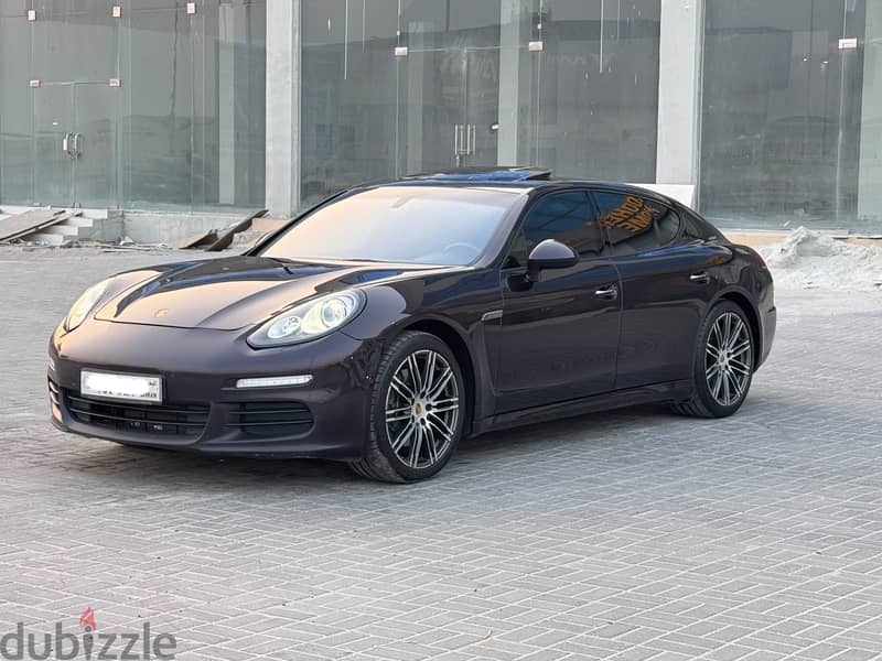 Porsche Panamera 2015 Mauve 1