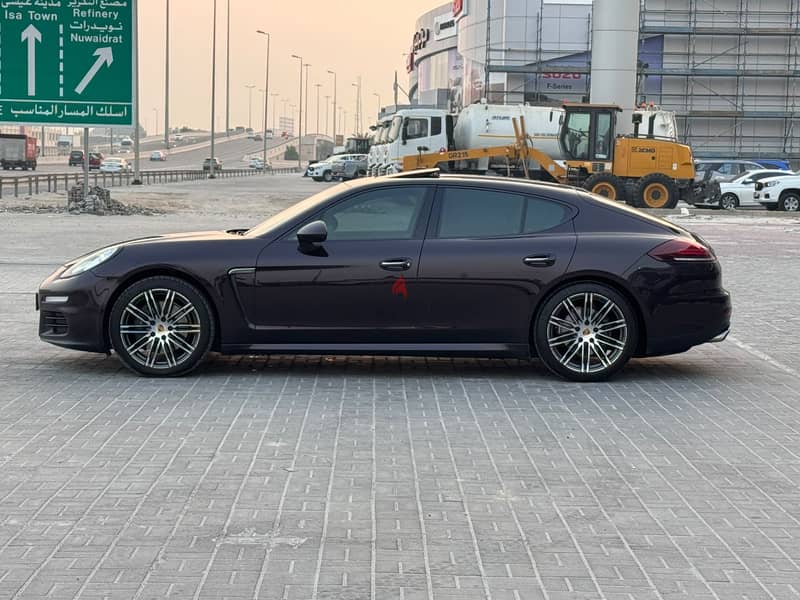 Porsche Panamera 2015 Mauve 2