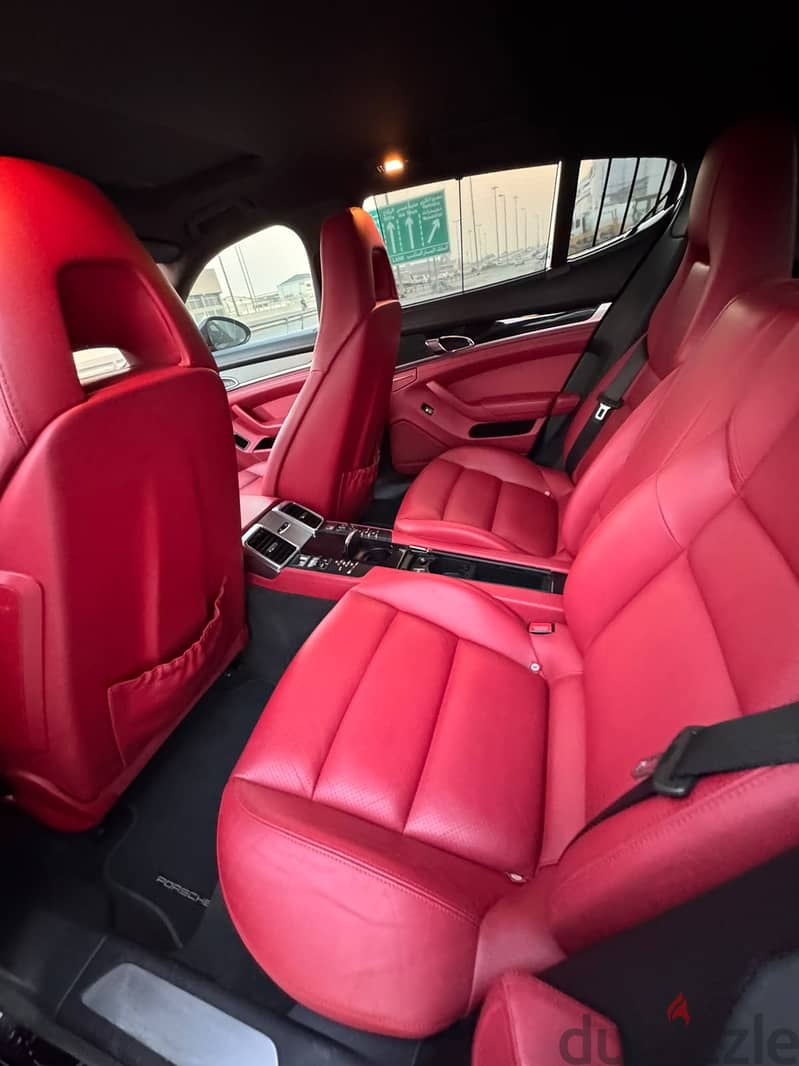 Porsche Panamera 2015 Mauve 5