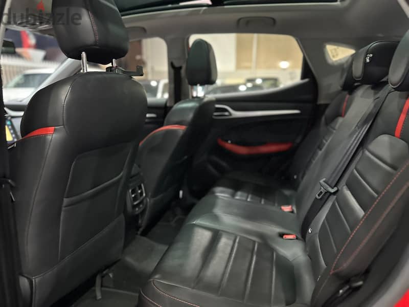  MG ZS 1.3T 13