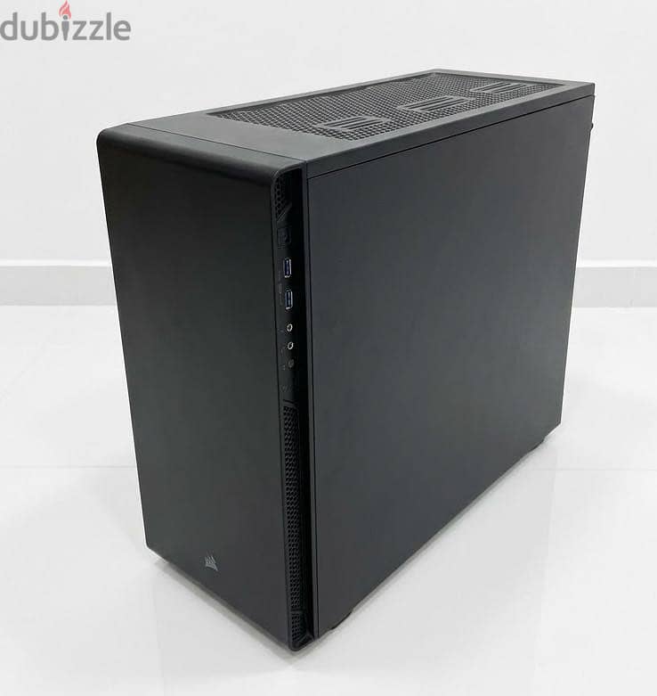 للبيع كيس قيمنق مع باور سبلاي  Corsair Gaming Case+Cougar PowerSupply 1