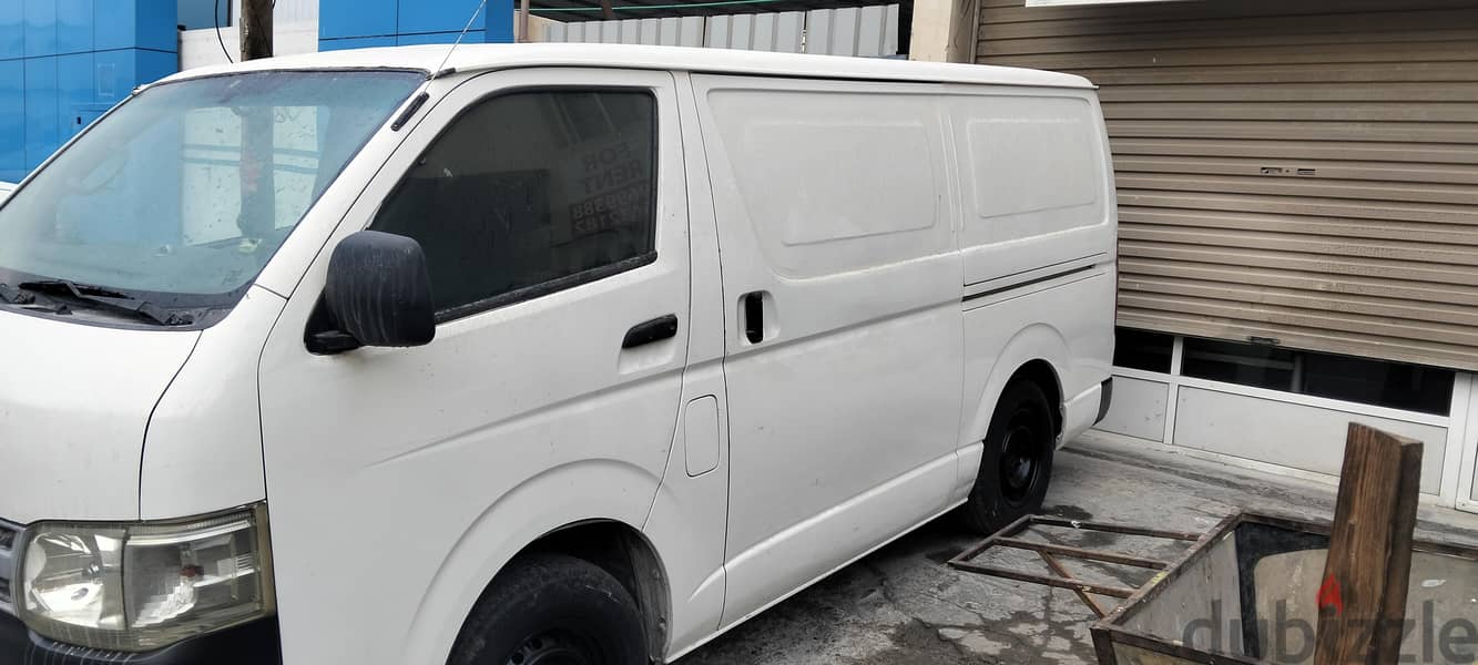 Toyota hiace 1