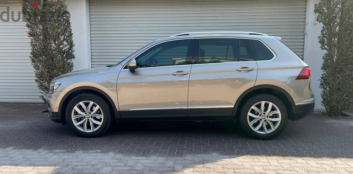 Volkswagen Tiguan 2018 2.0 Liter Turbo R-line AWD 4