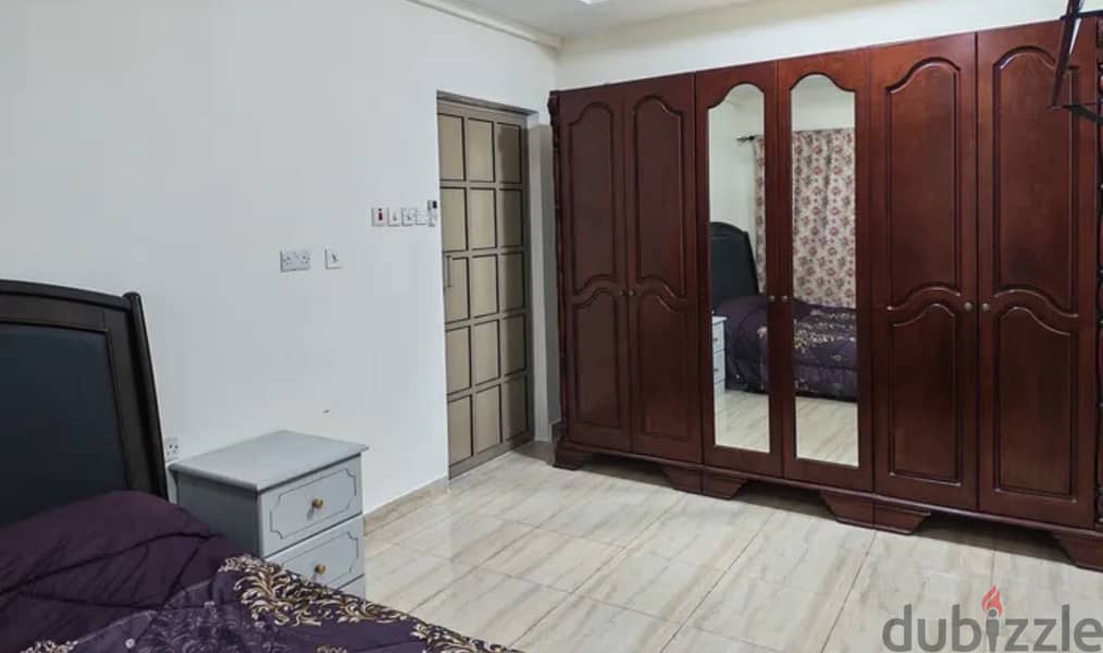 Beautiful 1 bhk with Unlimited EWA 3