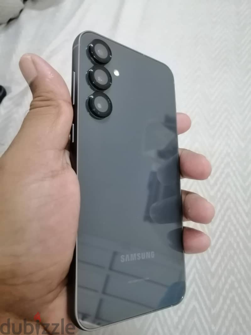 Samsung Galaxy S23 FE 5g 128g i sale this phone 1