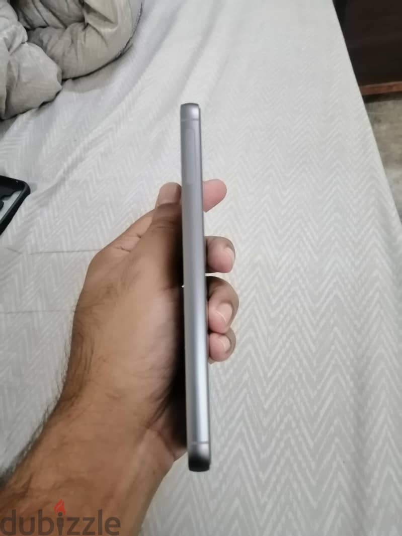 Samsung Galaxy S23 FE 5g 128g i sale this phone 4