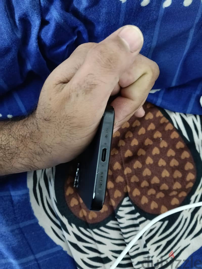 Apple - iPhone 15 2