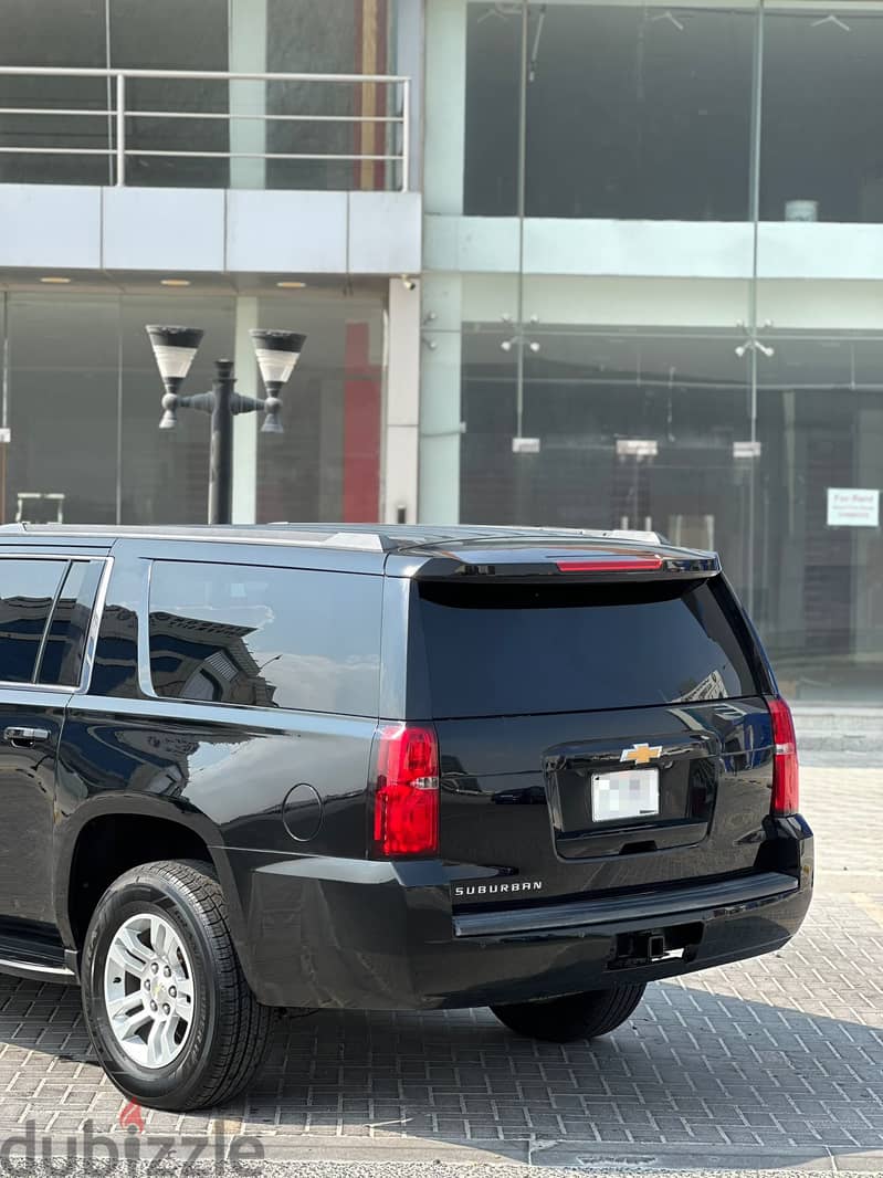 CHEVROLET SUBURBAN 4X4 2019 BLACK 5