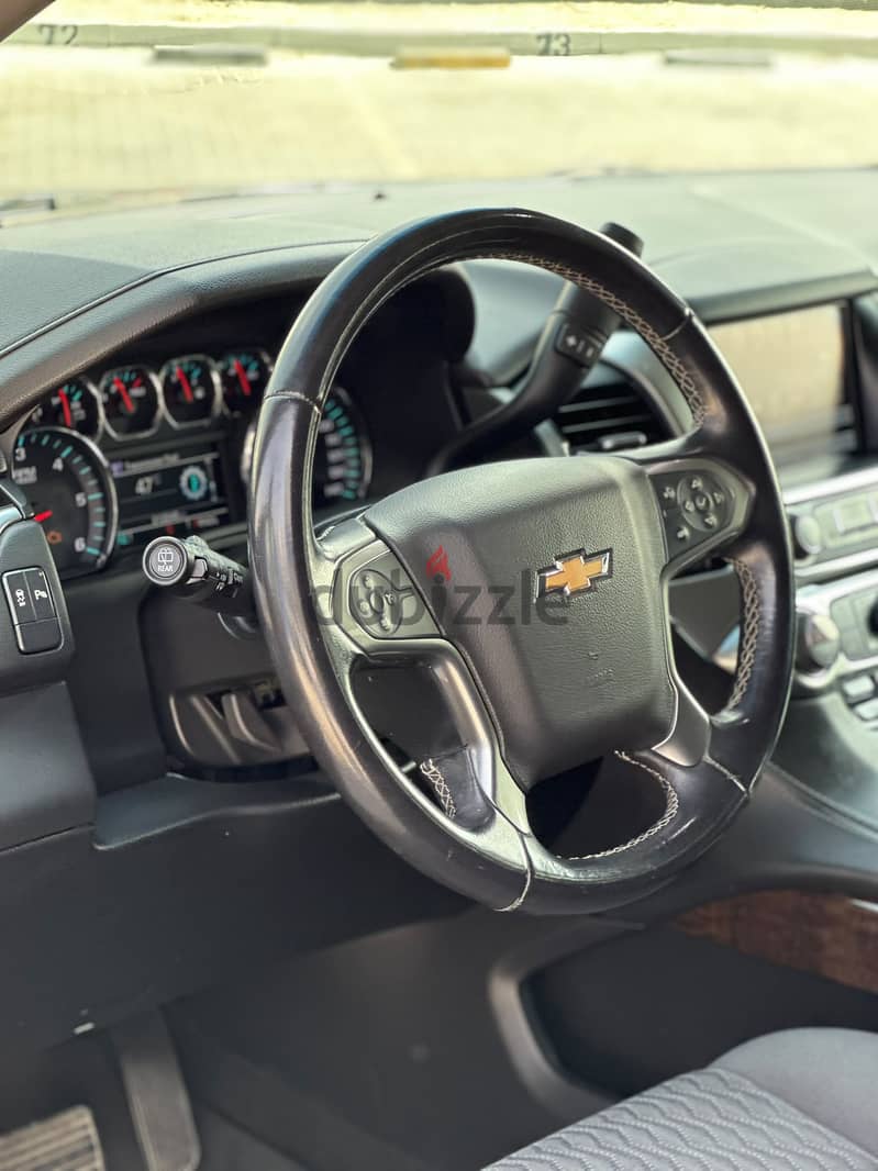 CHEVROLET SUBURBAN 4X4 2019 BLACK 6