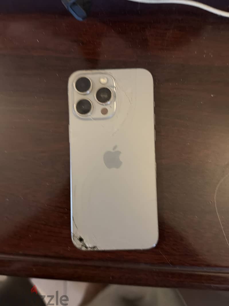 Apple - iPhone 15 Pro Max 1