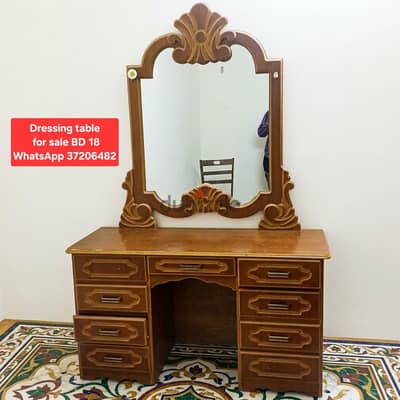 Dressing table and other items for sale with Delivery