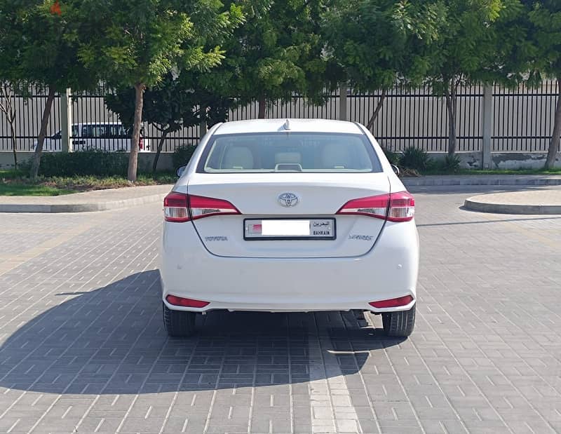 Toyota Yaris 2022 4