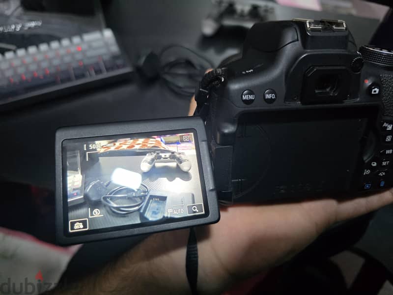 DSLR 750D with 2 lens In very good condition 9