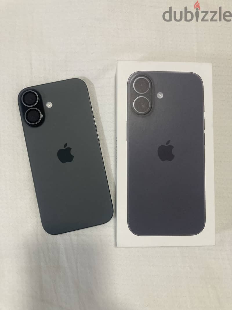 Apple - iPhone 17 4