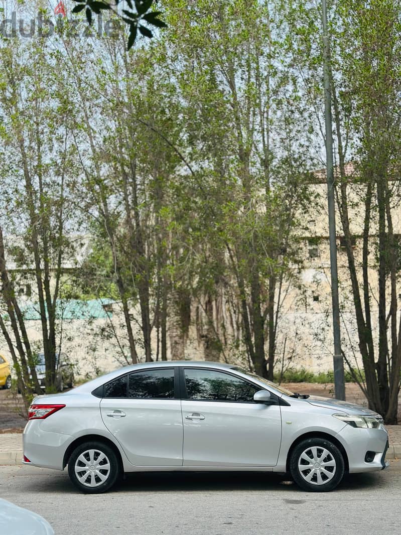 Toyota Yaris 1.3 2017 model well maintained excellent condition low mi 3
