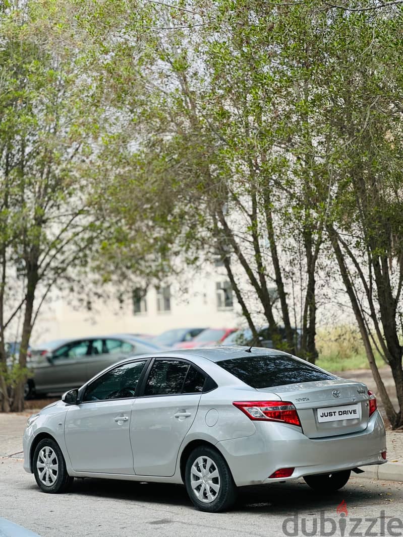 Toyota Yaris 1.3 2017 model well maintained excellent condition low mi 4